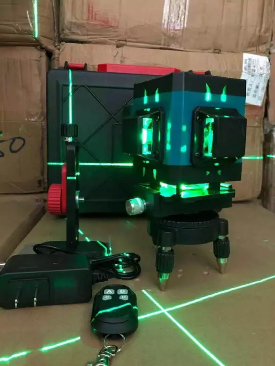 máy cân bằng laser 12 tia xanh