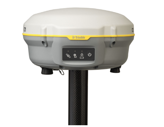 Các đèn LED cung cấp thông tin về nguồn, radio, ghi dữ liệu và trạng thái theo dõi SV.
