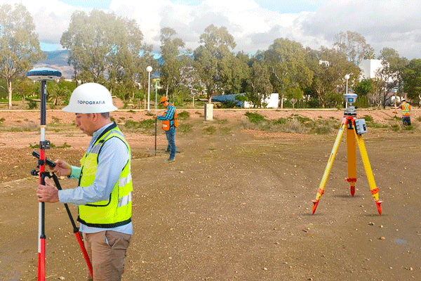 Máy định vị GNSS RTK là thiết bị quan trọng trong quá trình đo đạc khảo sát địa hình