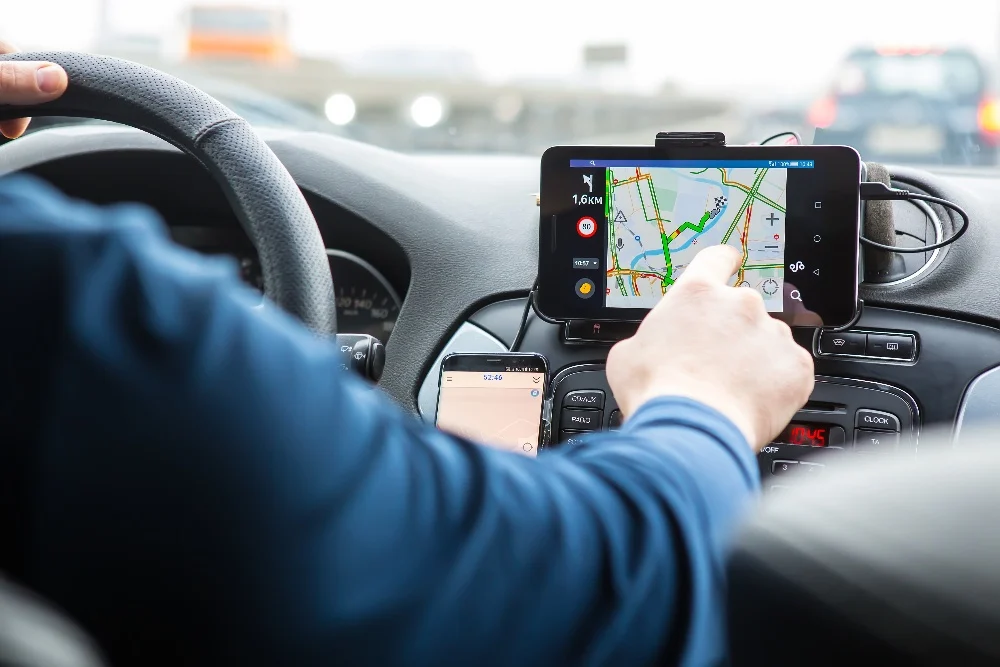 GPS được sử dụng để định vị tuyến đường, điểm đến trong quá trình tham gia giao thông