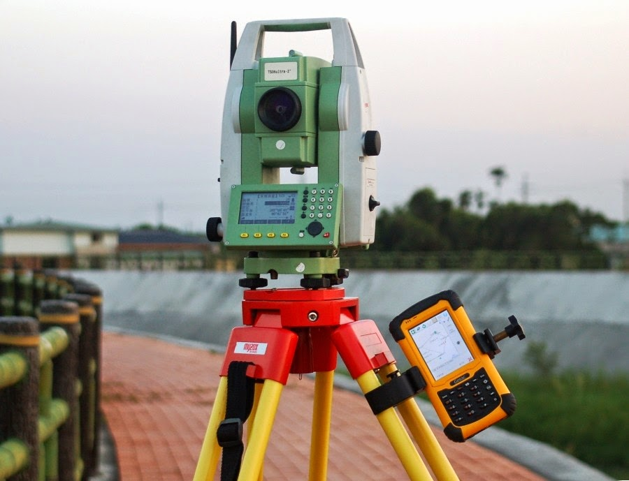 Máy GNSS RTK có vai trò quan trọng trong việc đo đạc