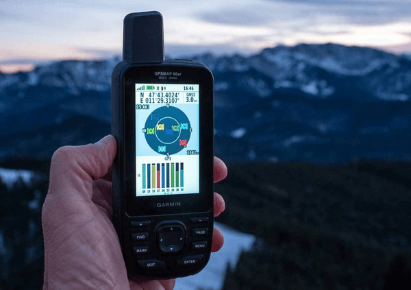dia chi ban may GPS cam tay Garmin GPSMAP 66sr