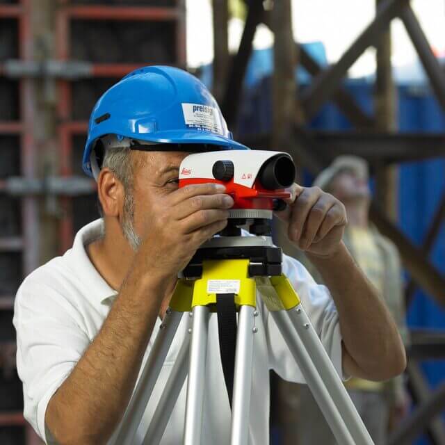 Các model máy thủy bình tự động Leica Series 700 chính hãng