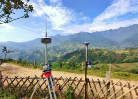 🚀 Máy Định Vị GPS RTK Là Gì? Báo Giá Mới Nhất 2026 & Cách Chọn Máy Chuẩn Nhất