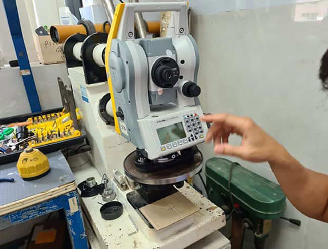 các lỗi máy toàn đạc điện tử thường gặp